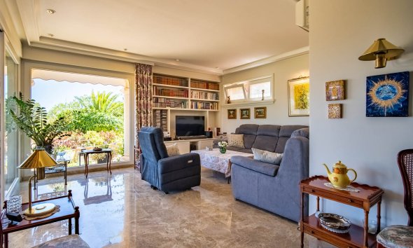 Resale - Villa -
La Nucía - San Rafael