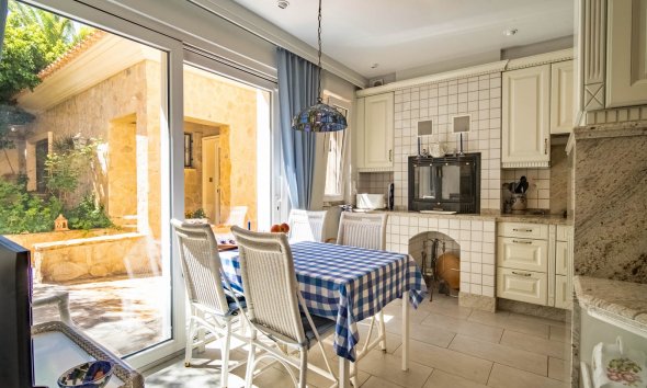 Resale - Villa -
La Nucía - San Rafael