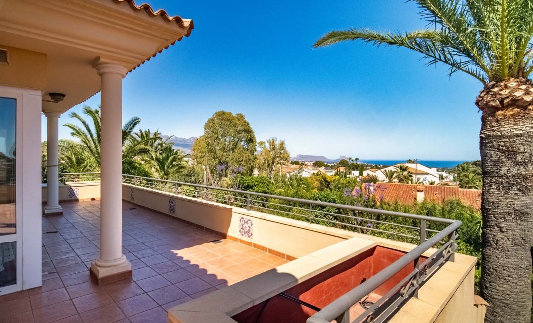 Resale - Villa -
La Nucía - San Rafael