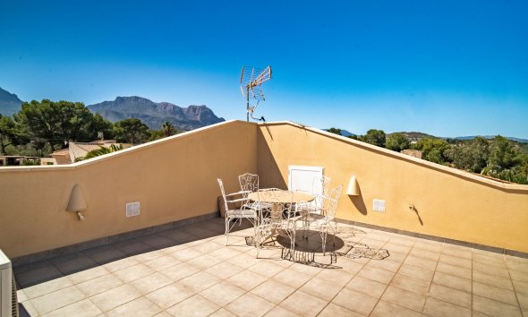 Resale - Villa -
La Nucía - San Rafael