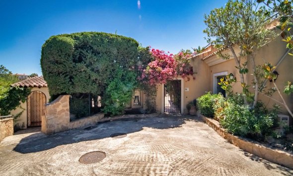 Resale - Villa -
La Nucía - San Rafael