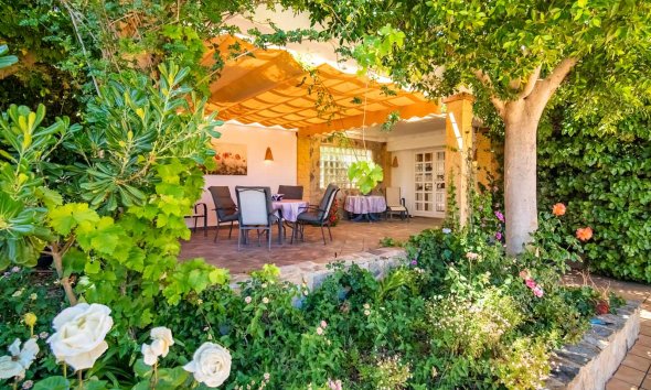 Resale - Villa -
La Nucía - San Rafael
