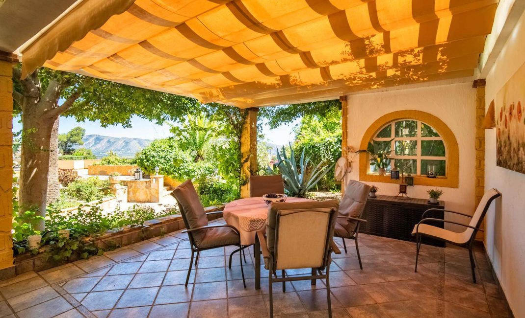 Resale - Villa -
La Nucía - San Rafael