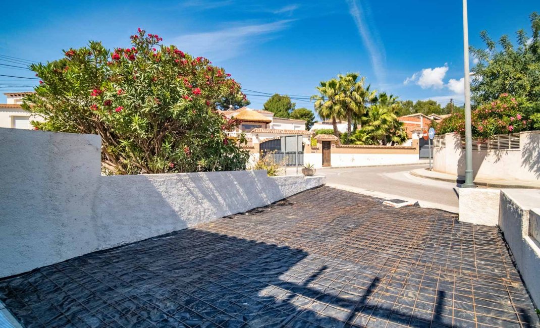 Resale - Bungalow -
La Nucía - Varadero