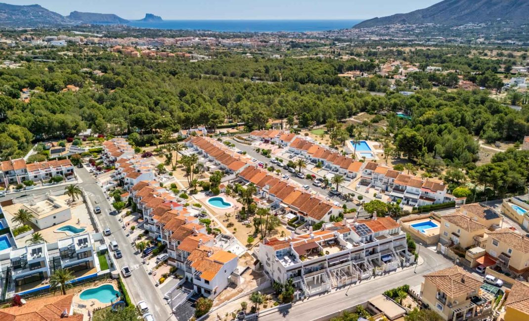 Resale - Bungalow -
La Nucía - Varadero