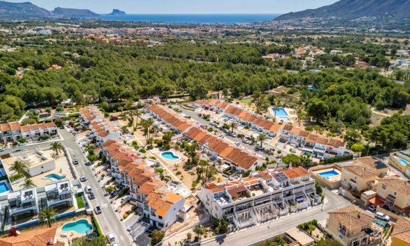 Resale - Bungalow -
La Nucía - Varadero