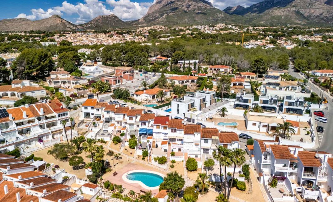 Resale - Bungalow -
La Nucía - Varadero