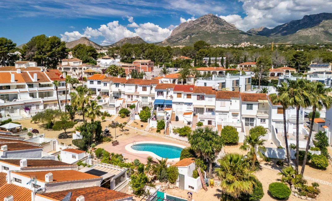 Resale - Bungalow -
La Nucía - Varadero