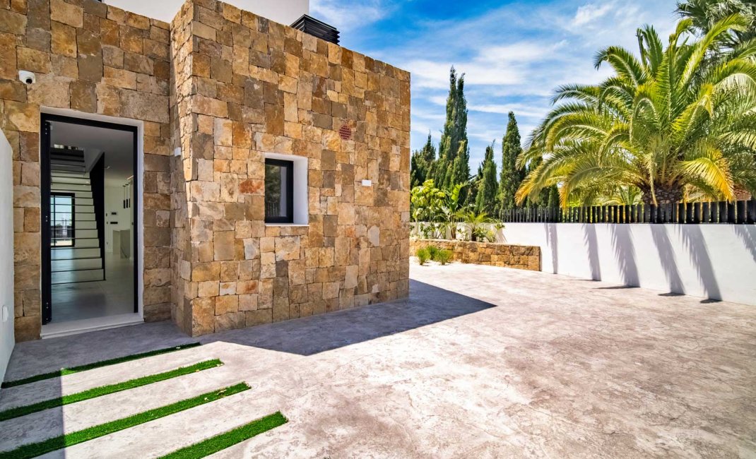 Resale - Villa -
Alfaz del Pi - Colonia Escandinavia