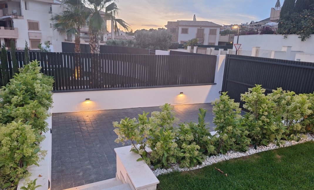 Resale -  Chalet / Villa -
Finestrat - Sierra cortina