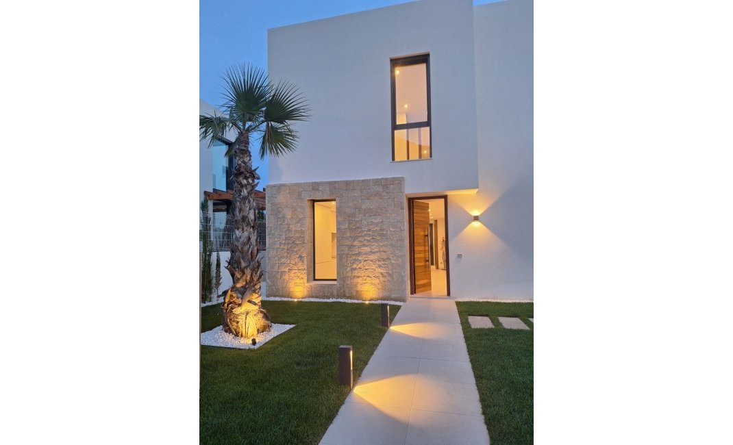 Resale -  Chalet / Villa -
Finestrat - Sierra cortina