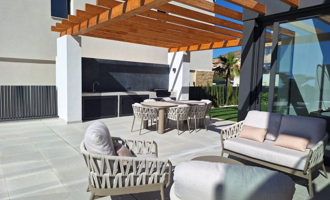 Resale -  Chalet / Villa -
Finestrat - Sierra cortina