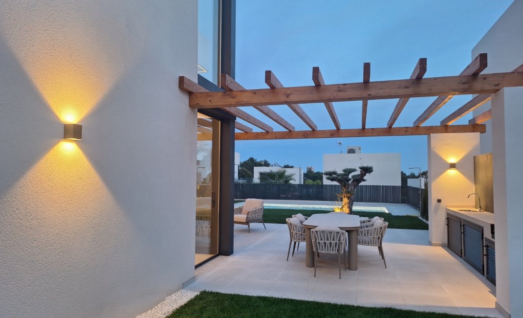 Resale -  Chalet / Villa -
Finestrat - Sierra cortina