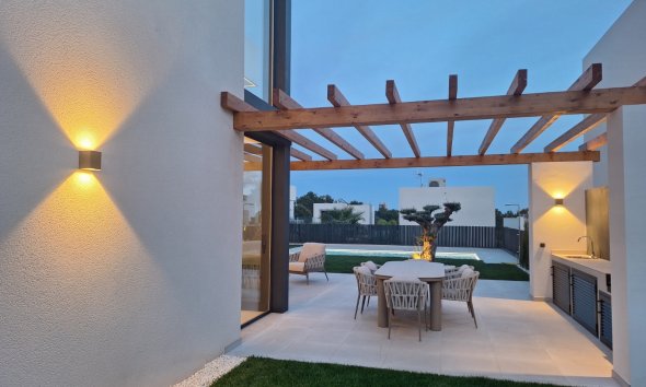 Resale -  Chalet / Villa -
Finestrat - Sierra cortina