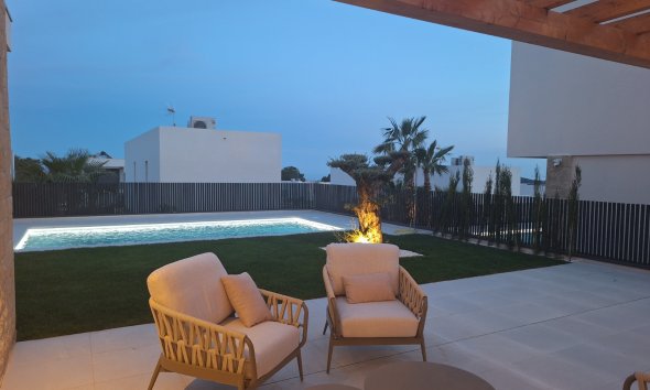 Resale -  Chalet / Villa -
Finestrat - Sierra cortina