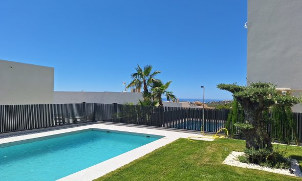 Resale -  Chalet / Villa -
Finestrat - Sierra cortina