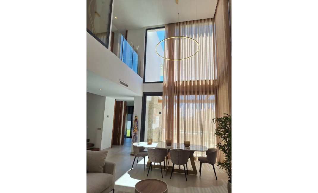 Resale -  Chalet / Villa -
Finestrat - Sierra cortina