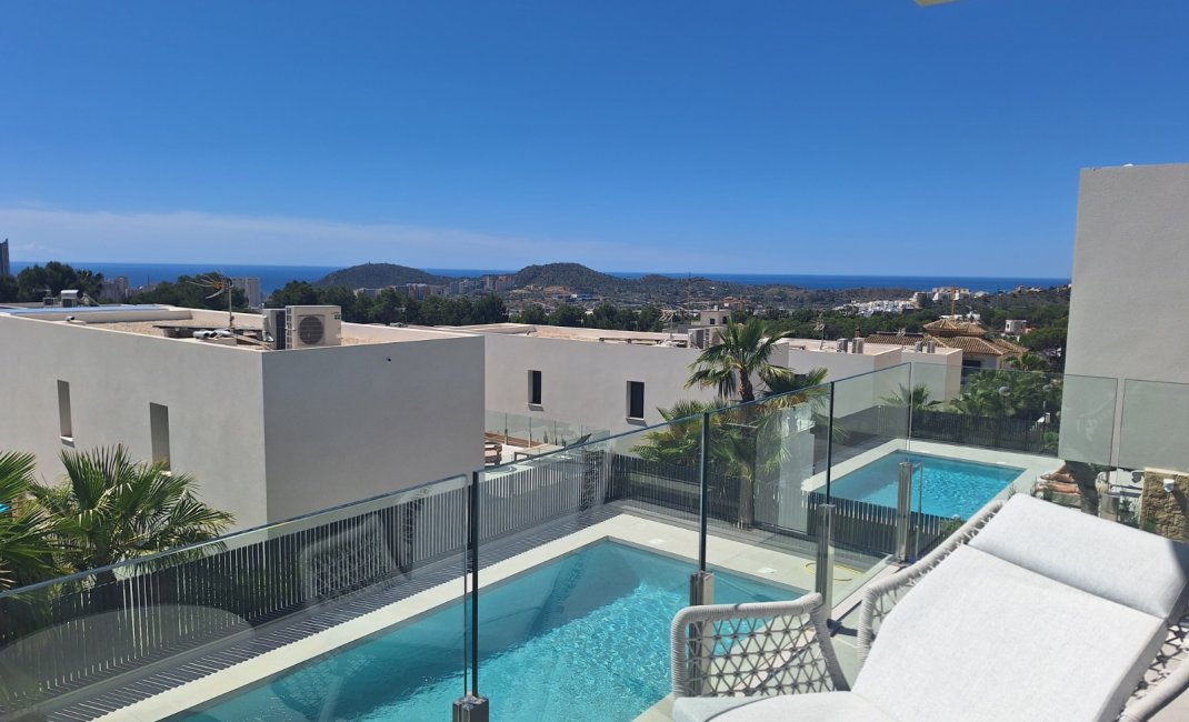 Resale -  Chalet / Villa -
Finestrat - Sierra cortina