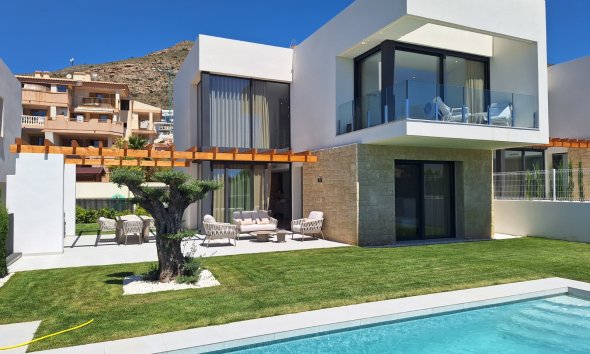 Resale -  Chalet / Villa -
Finestrat - Sierra cortina