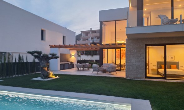 Resale -  Chalet / Villa -
Finestrat - Sierra cortina