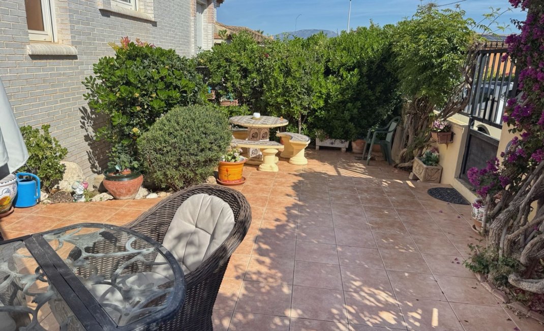 Reventa - Adosado -
Albir