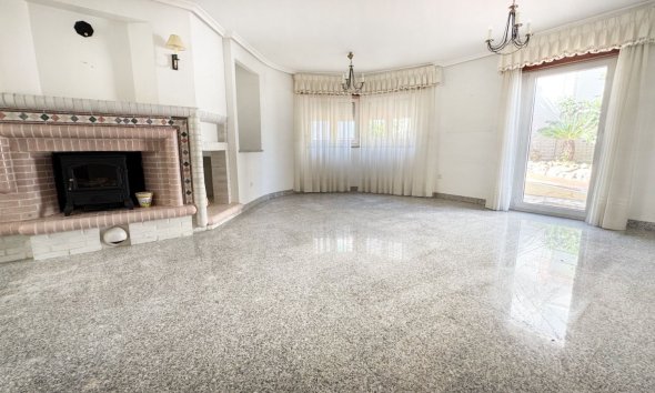 Reventa - Adosado -
Albir