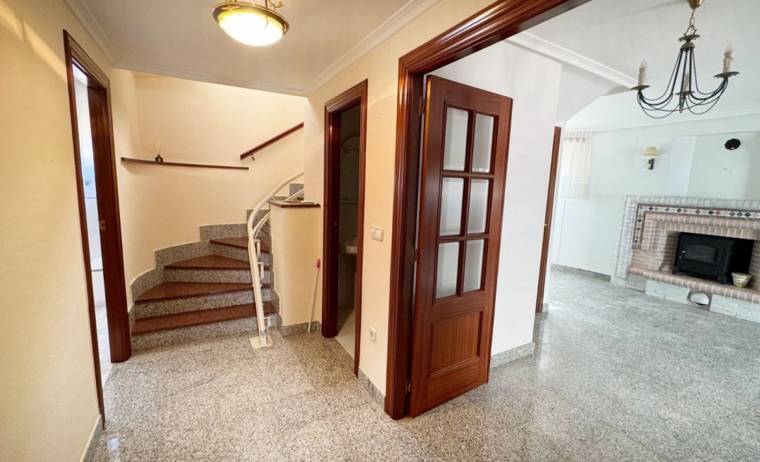 Reventa - Adosado -
Albir