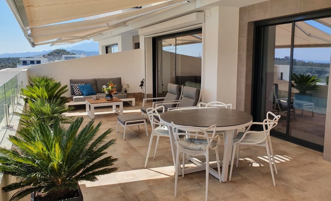 Revente - Appartement -
Finestrat