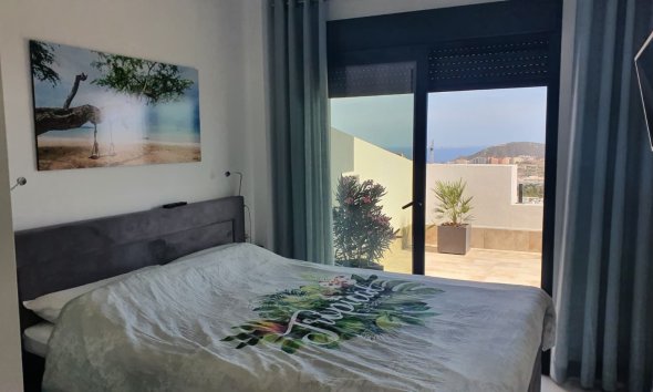 Revente - Appartement -
Finestrat