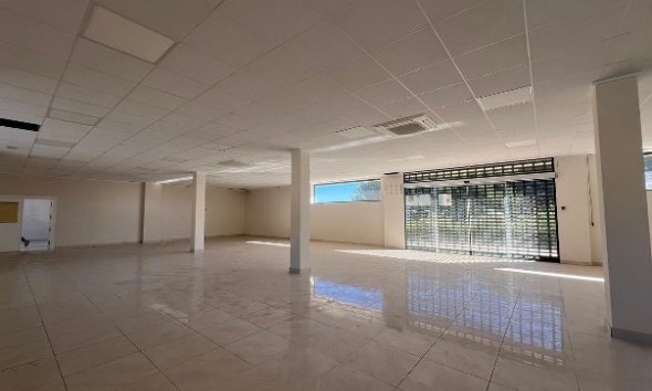 Resale - Commercial -
La Nucía - La Alberca