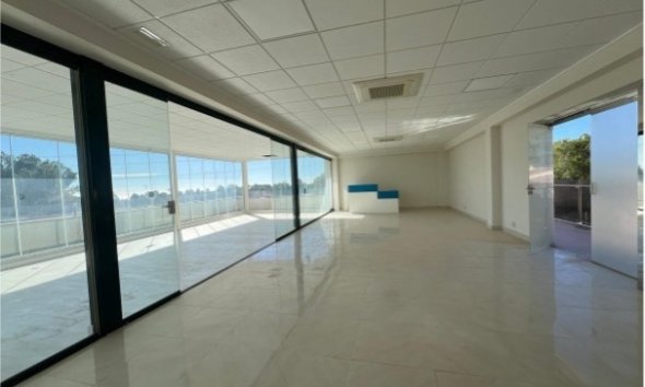 Resale - Commercial -
La Nucía - La Alberca