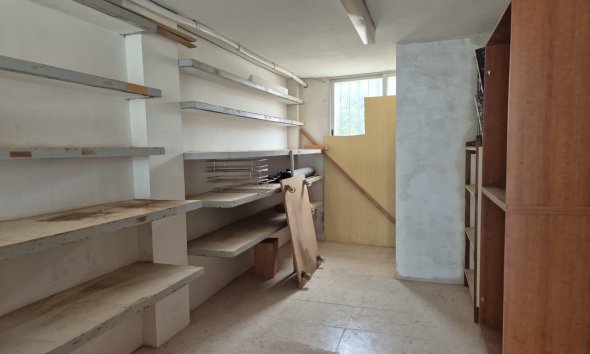 Reventa - Comercial -
Altea