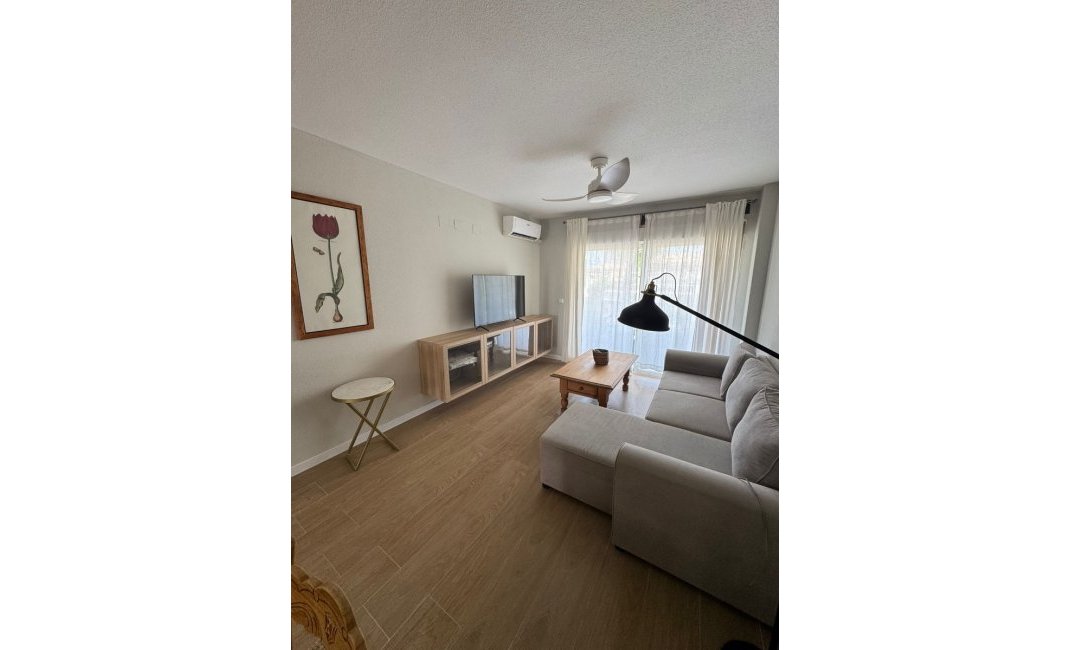 Long Term Rental - Apartment / Flat -
Albir
