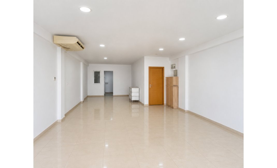 Resale - Commercial -
Altea