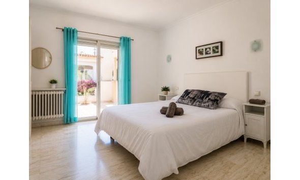Videresalg -  Hytte / villa -
Albir