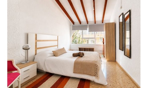Videresalg -  Hytte / villa -
Albir