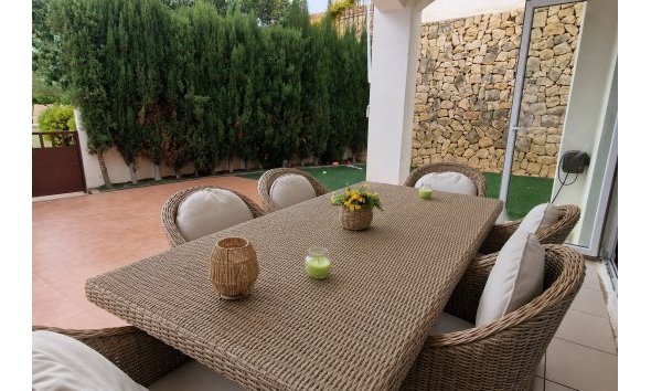 Revente - Maison mitoyenne -
Polop