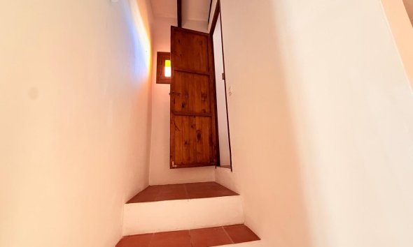 Reventa - Casa de pueblo -
La Nucía