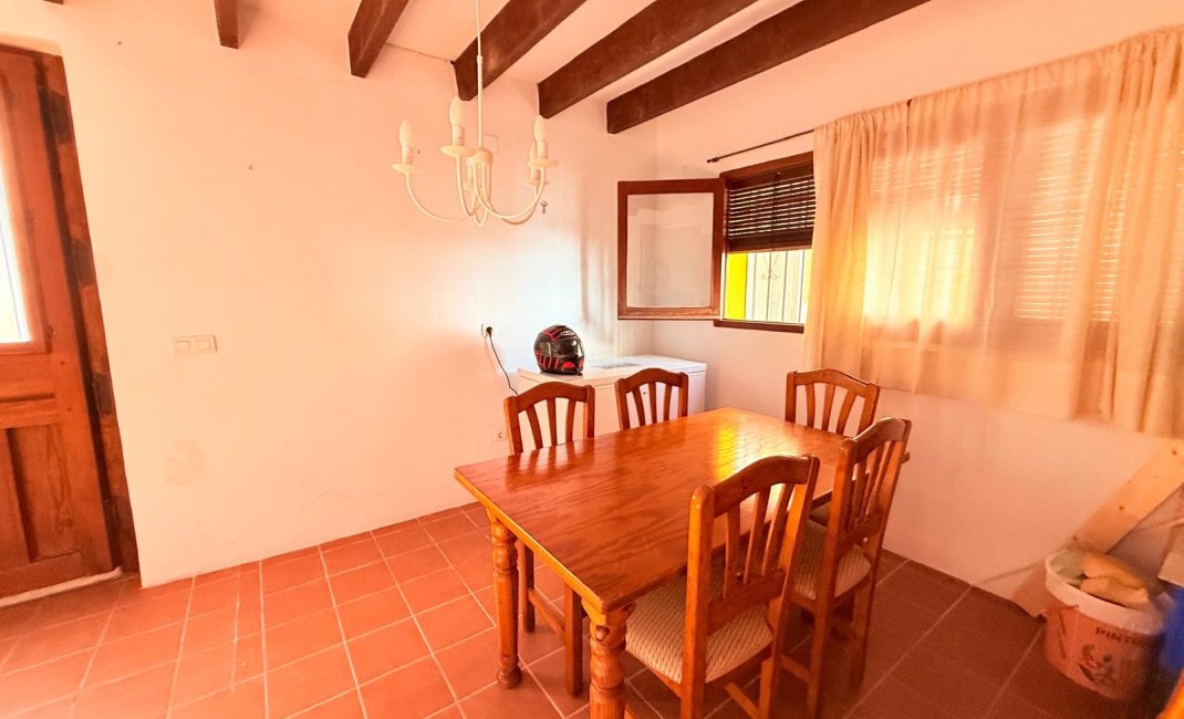 Reventa - Casa de pueblo -
La Nucía