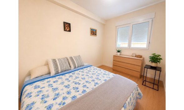 Resale -  Chalet / Villa -
Benidorm - Rincon de Loix Llano