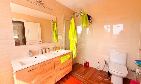 Resale -  Chalet / Villa -
Benidorm - Rincon de Loix Llano