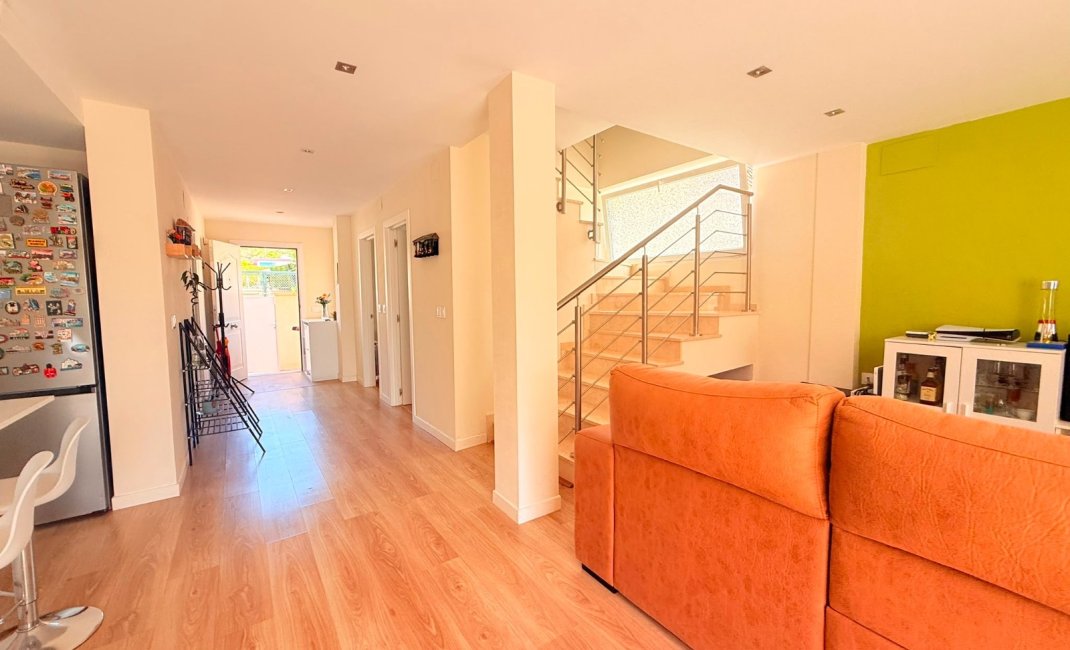 Resale -  Chalet / Villa -
Benidorm - Rincon de Loix Llano
