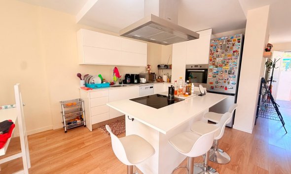 Resale -  Chalet / Villa -
Benidorm - Rincon de Loix Llano