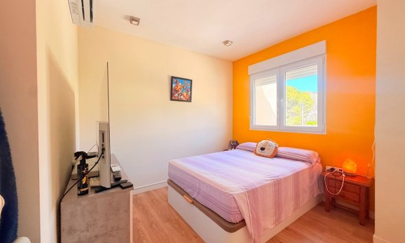 Resale -  Chalet / Villa -
Benidorm - Rincon de Loix Llano