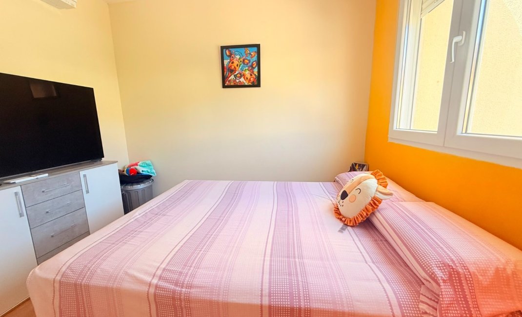 Resale -  Chalet / Villa -
Benidorm - Rincon de Loix Llano