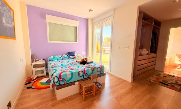 Resale -  Chalet / Villa -
Benidorm - Rincon de Loix Llano