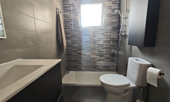 Resale - Apartment / Flat -
Benidorm - Poniente