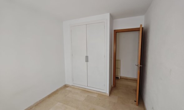 Resale - Apartment / Flat -
Benidorm - Poniente