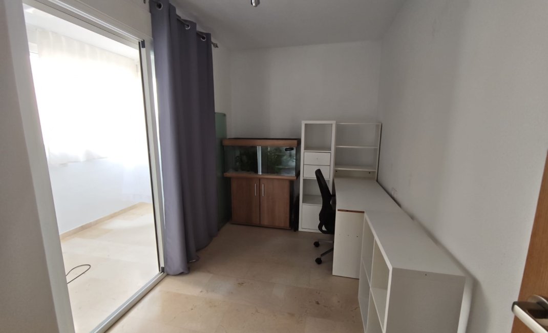 Resale - Apartment / Flat -
Benidorm - Poniente