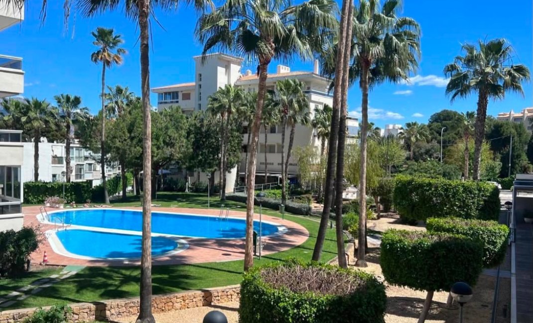 Reventa - Apartamento / Piso -
Albir